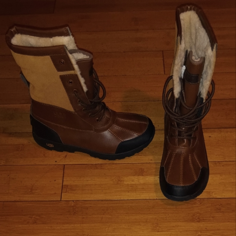 Genuine Authentic UGG boots Sz 6